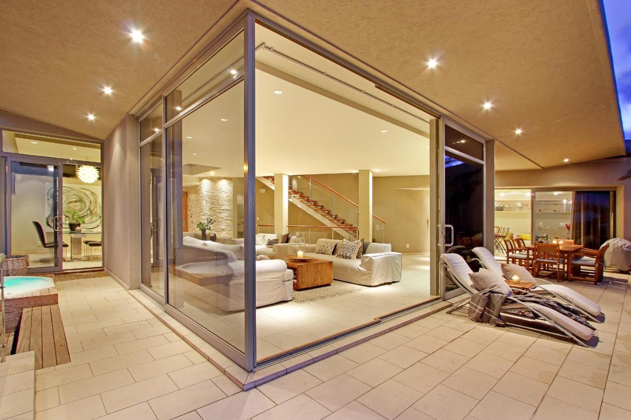 The Rocks Villa Camps Bay Екстериор снимка